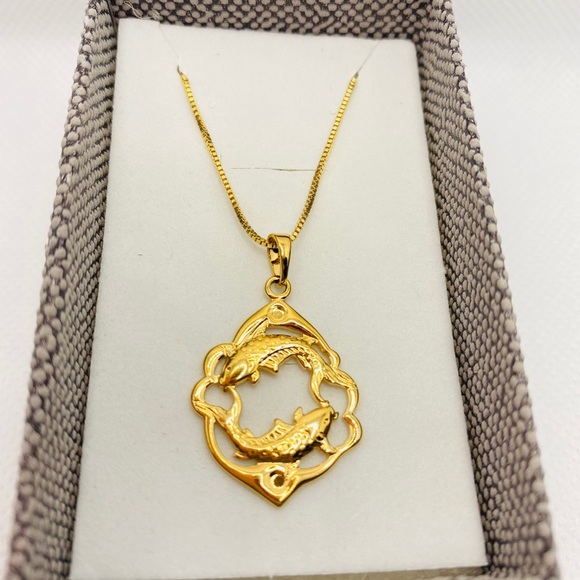 24 carat Gold Plated Zodiac sign necklace - Picture 7 of 12